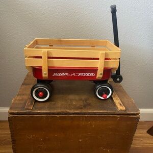 Red Toy wagon Radio Flyer for Dolls & Plush Animals